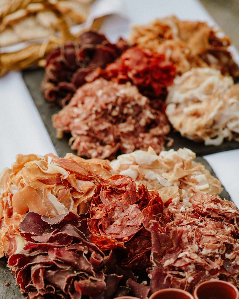 Assiette de charcuterie, maison par le traiteur maison Banquet Banquet